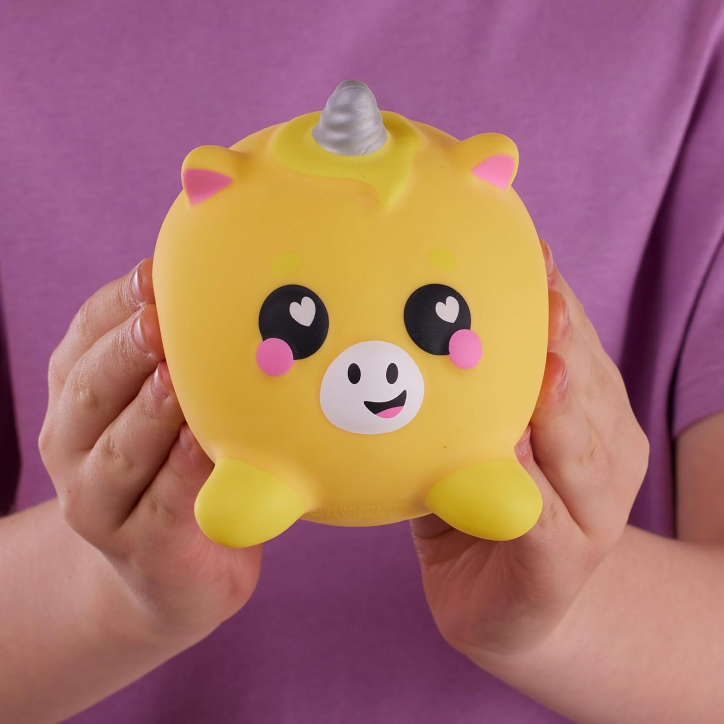 Smooshzees Luvzees, Funder, Yellow Unicorn, Collectable Characters, Supersoft, Cuddly and Squishy!