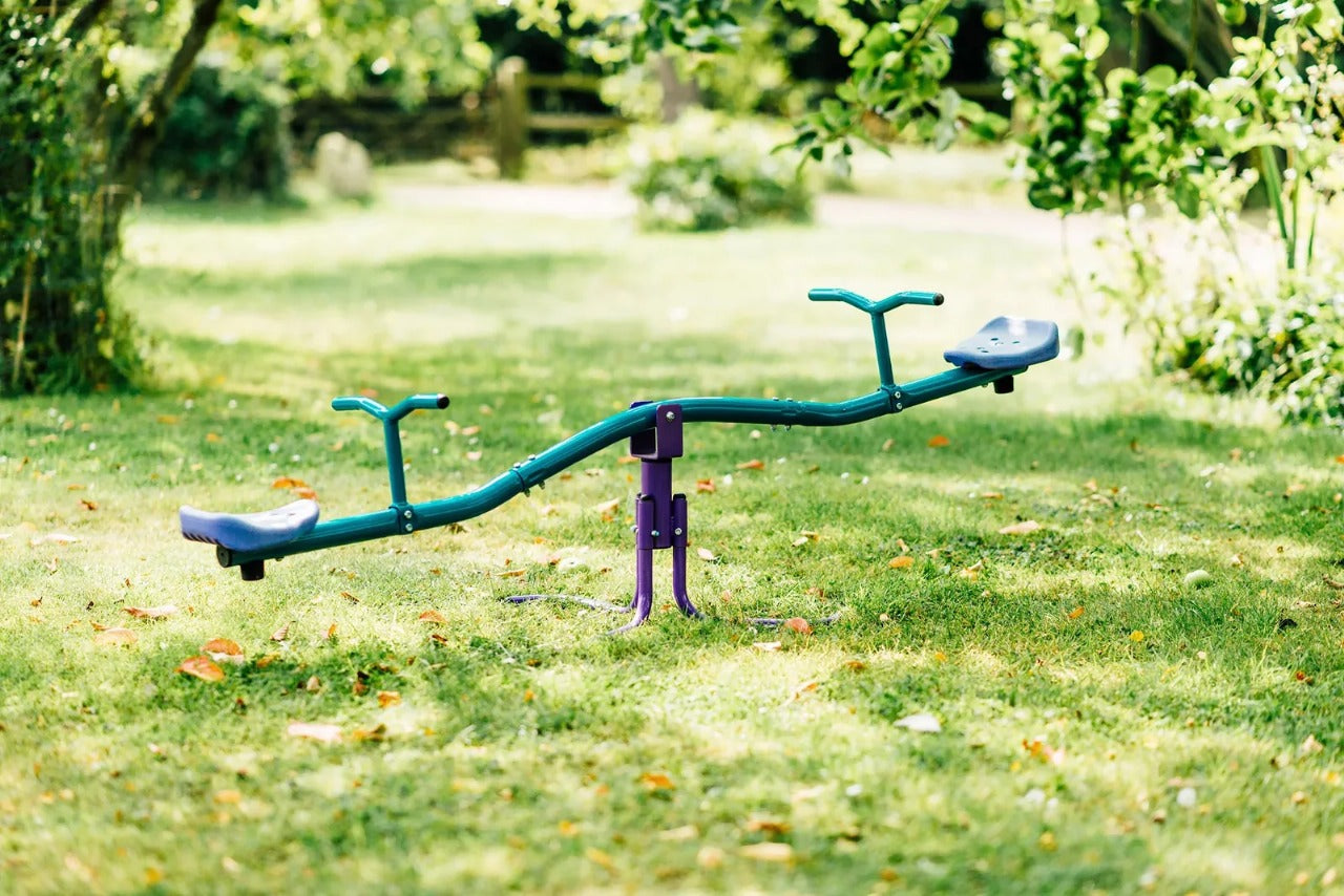 Plum Rotating Metal See Saw, 360° Rotation, Easy to Assemble Sturdy Metal Frame Design with 50kg Maximum Weight Capacity, Outdoor Toy Suitable for Children both Boys and Girls Aged 3 years and Above