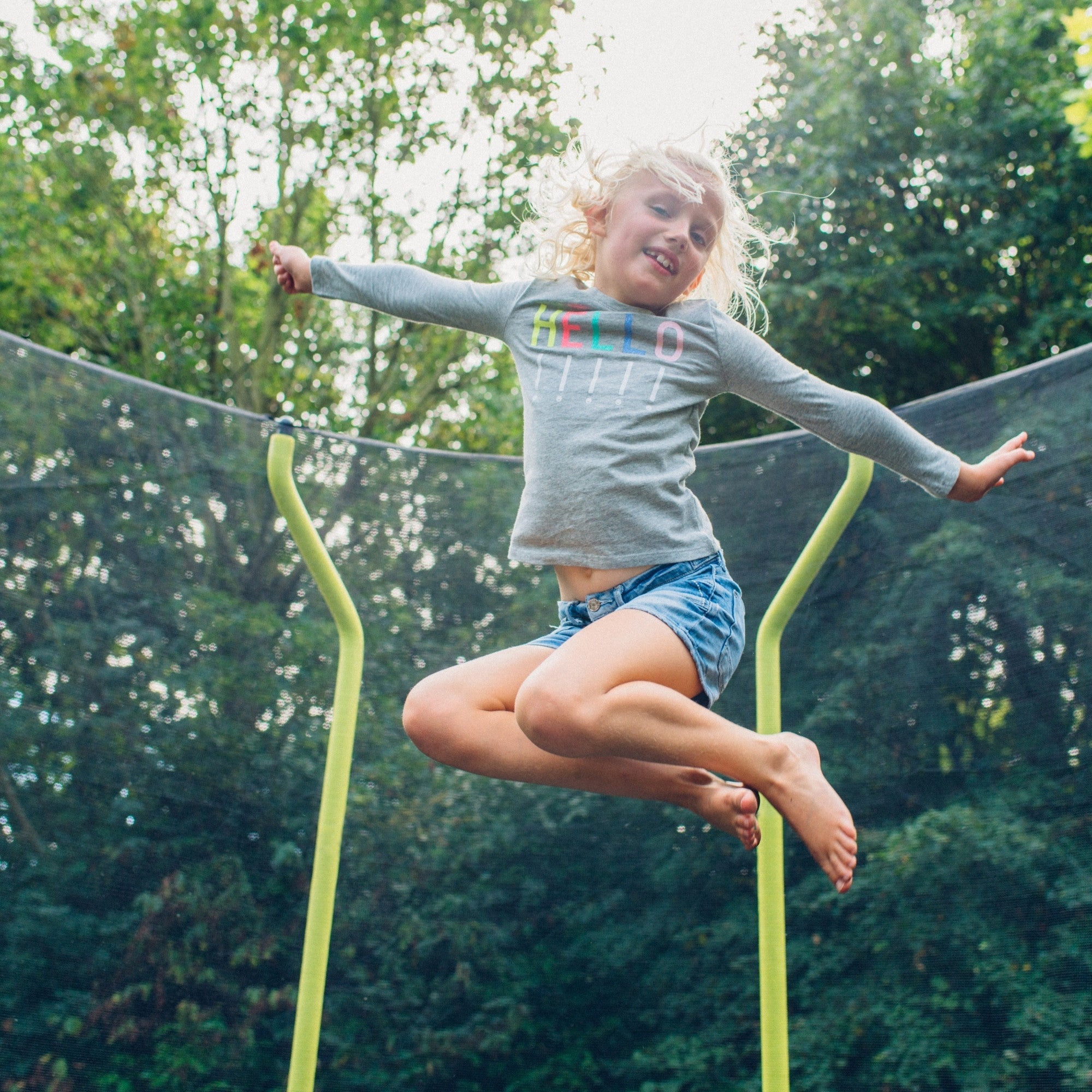 Plum 8ft Springsafe Jumper Trampoline with Enclosure, Safety Net and Foam Pad Protection, Stable Recreational Outdoor Toy with UV, Rust + Weather Protection, Suitable for Kids 6 Years and Above