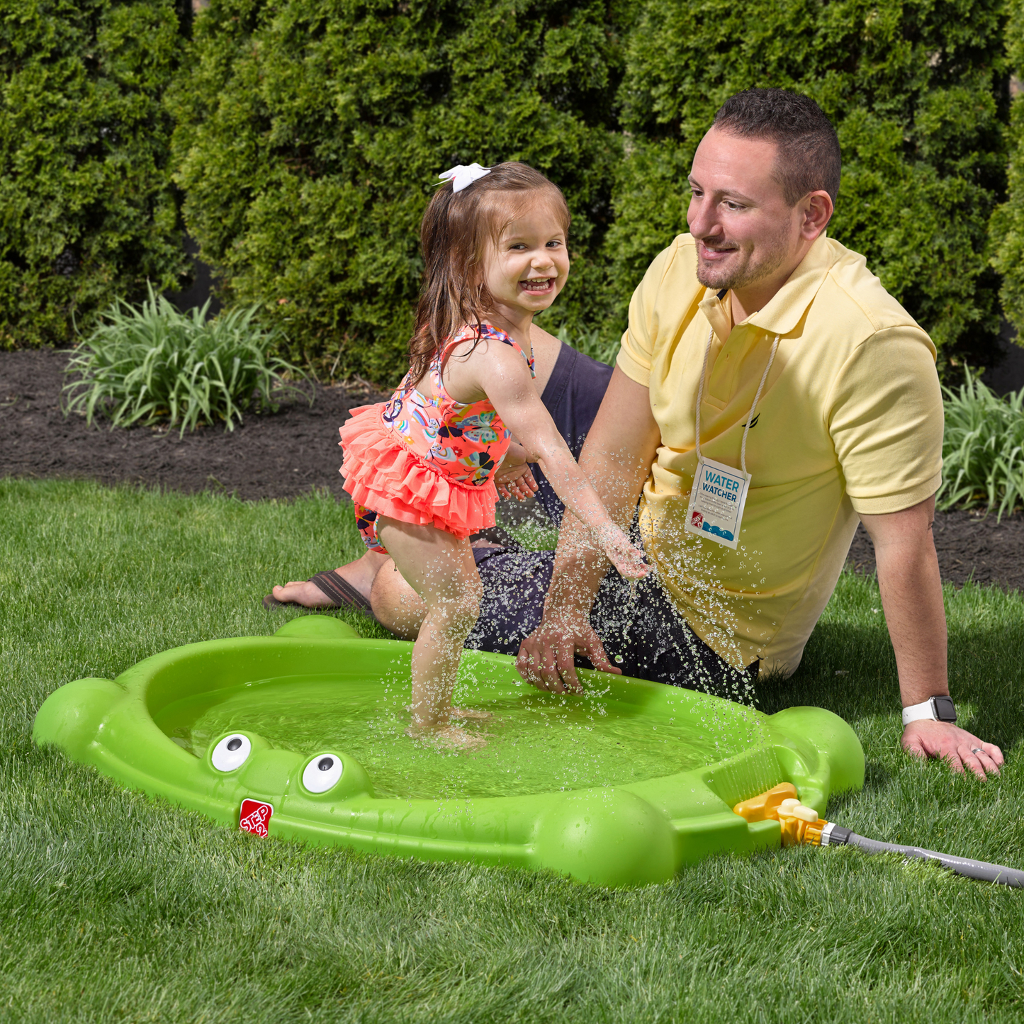 Step2 Water Bug Splash Pad with Adjustable Water Sprinkler, Easy to Assemble Summer Backyard Toy, Outdoor Garden Water Pad Suitable for Children both Boys and Girls Aged 18m and Above, Green