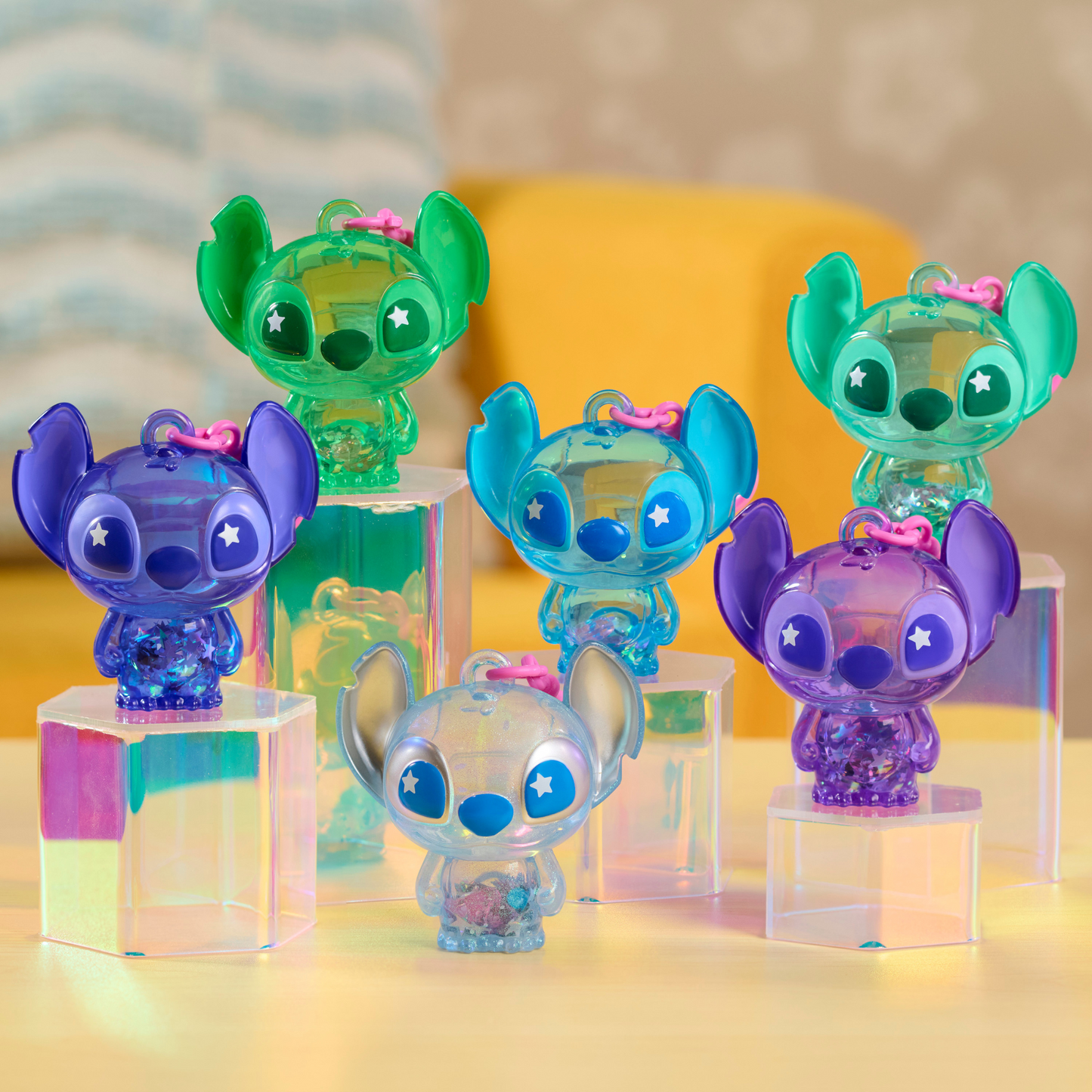Disney Lilo & Stitch 3" Inch (7.5 cm) Collectible Clip-on Action Figure Charm with Beads & Glitter, Officially Licensed Kids Toys by Just Play, Suitable for Children, Boys and Girls, Aged 3 Years+