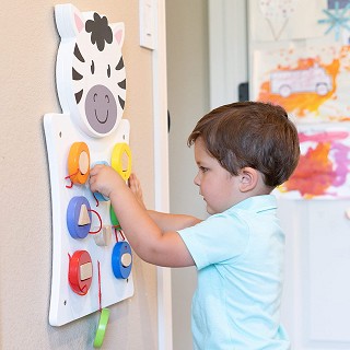 Viga Match Shapes, 8 Piece Shape Matching Puzzle, Montessori Wooden Toy, Develops Spatial Reasoning, Fine Motor & Cognitive Skills, Eco-Friendly Educational Wall Panel, for Boys & Girls 18M+