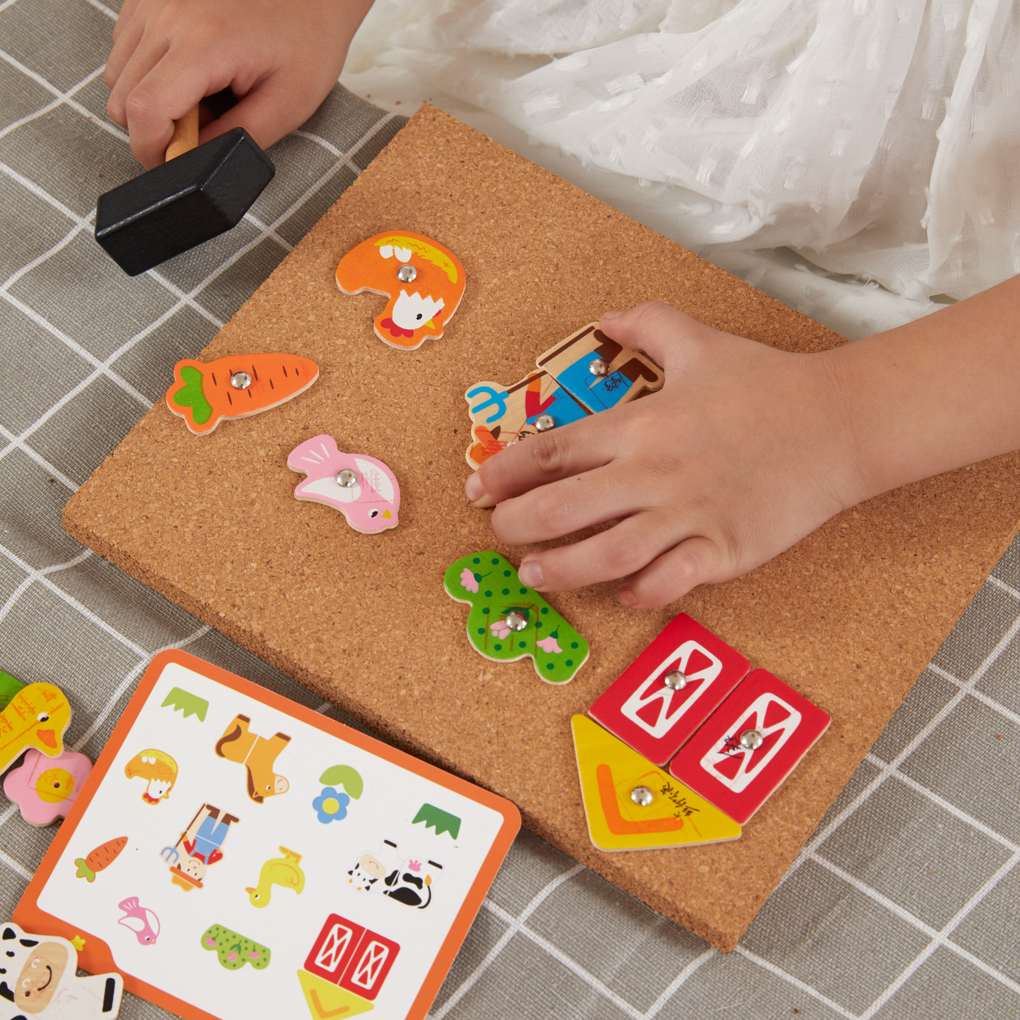 Viga Tack Zap Farm Playset, Montessori Wooden Hammer Toy with 24 Farm Pieces, Develops Fine Motor Skills & Logic, Eco-Friendly & Non-Toxic Educational Toy, for Boys & Girls Ages 4+