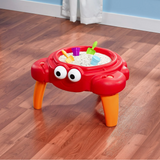 Step2 Crabbie Sand Table with Lid and Legs, Outdoor Sandbox, Sensory Play Activity Toy with 4 Piece Accessories, Backyard Garden Sandpit with 11 kg Holding Capacity, Suitable for Children Aged 1.5+