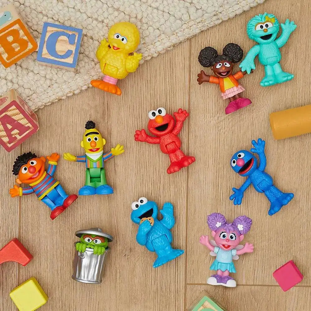 Sesame Street Neighborhood Friends Deluxe Pack, 3-Inch Poseable Action Figures, 10 Pack Collectible Toy Includes Elmo, Cookie Monster, Big Bird and More, Offically Licensed by Just Play for Kids  2+