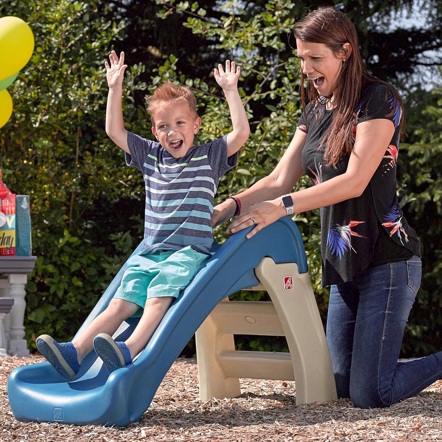 Step2 Play & Fold Jr. Slide, Folding Toddler Slide, Indoor & Outdoor Plastic Slide, Kids 1.5–4 Years