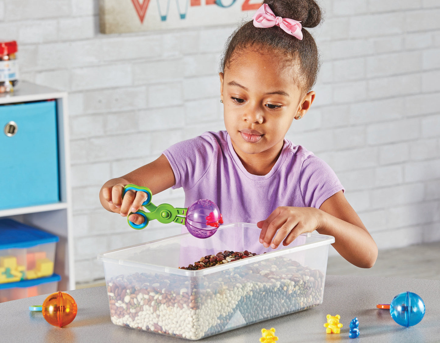 Learning Resources Handy Scoopers, Set of 4 Fine Motor Skill Tools for Kids