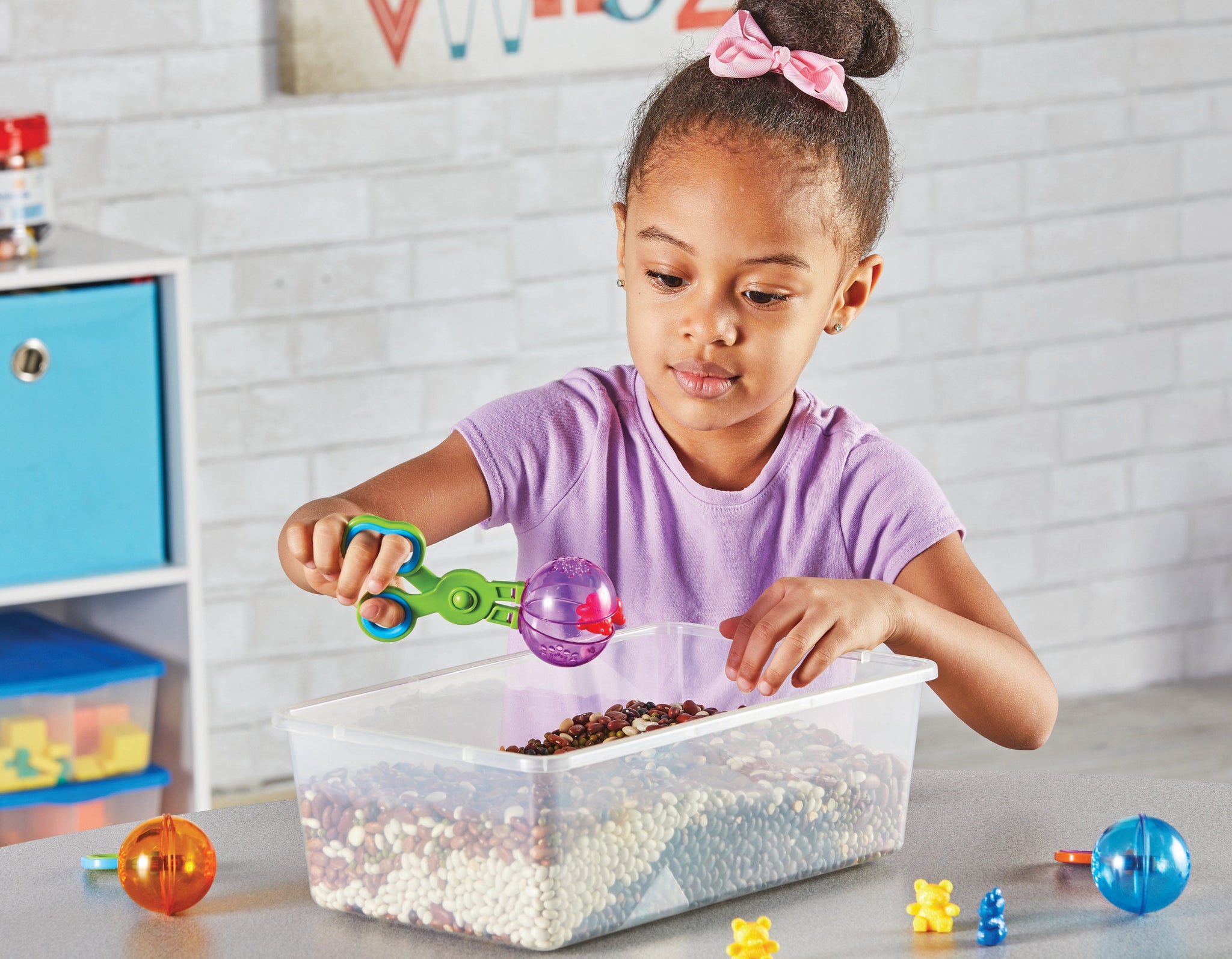 Learning Resources Handy Scoopers, Set of 4 Fine Motor Skill Tools for Kids